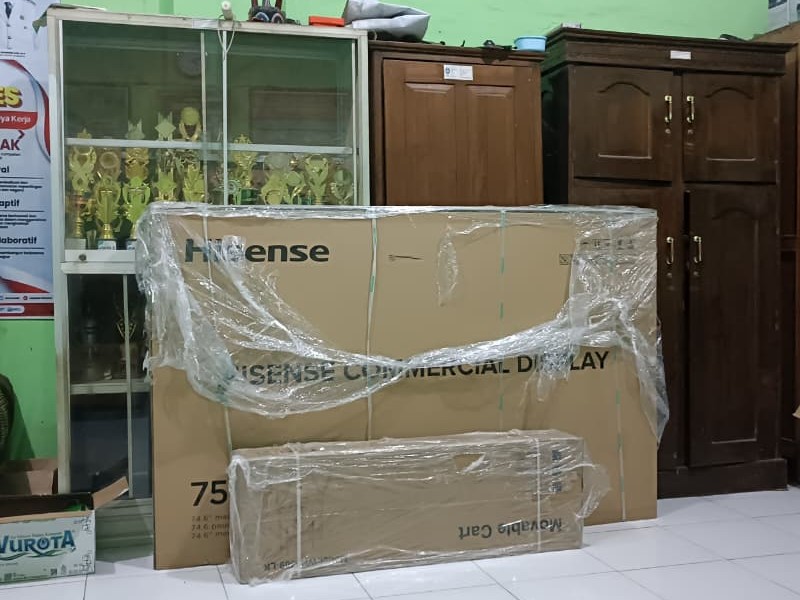 Bantuan TV dari Kementrian Pendidikan
